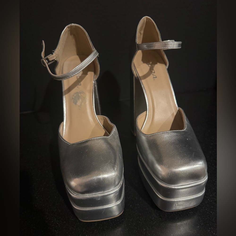 Soda Silver Platform Ankle-Strap Women's Heels - Size 10